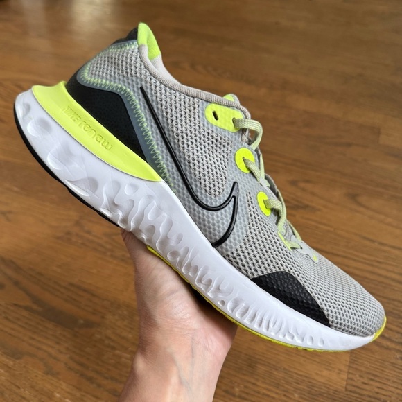 Nike Renew Run 'Grey Fog Volt' Men’s Running Shoes Size 11.5 - Picture 4 of 16
